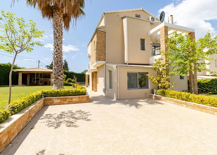Nefeli & Dina Villas By Diomedes Group
