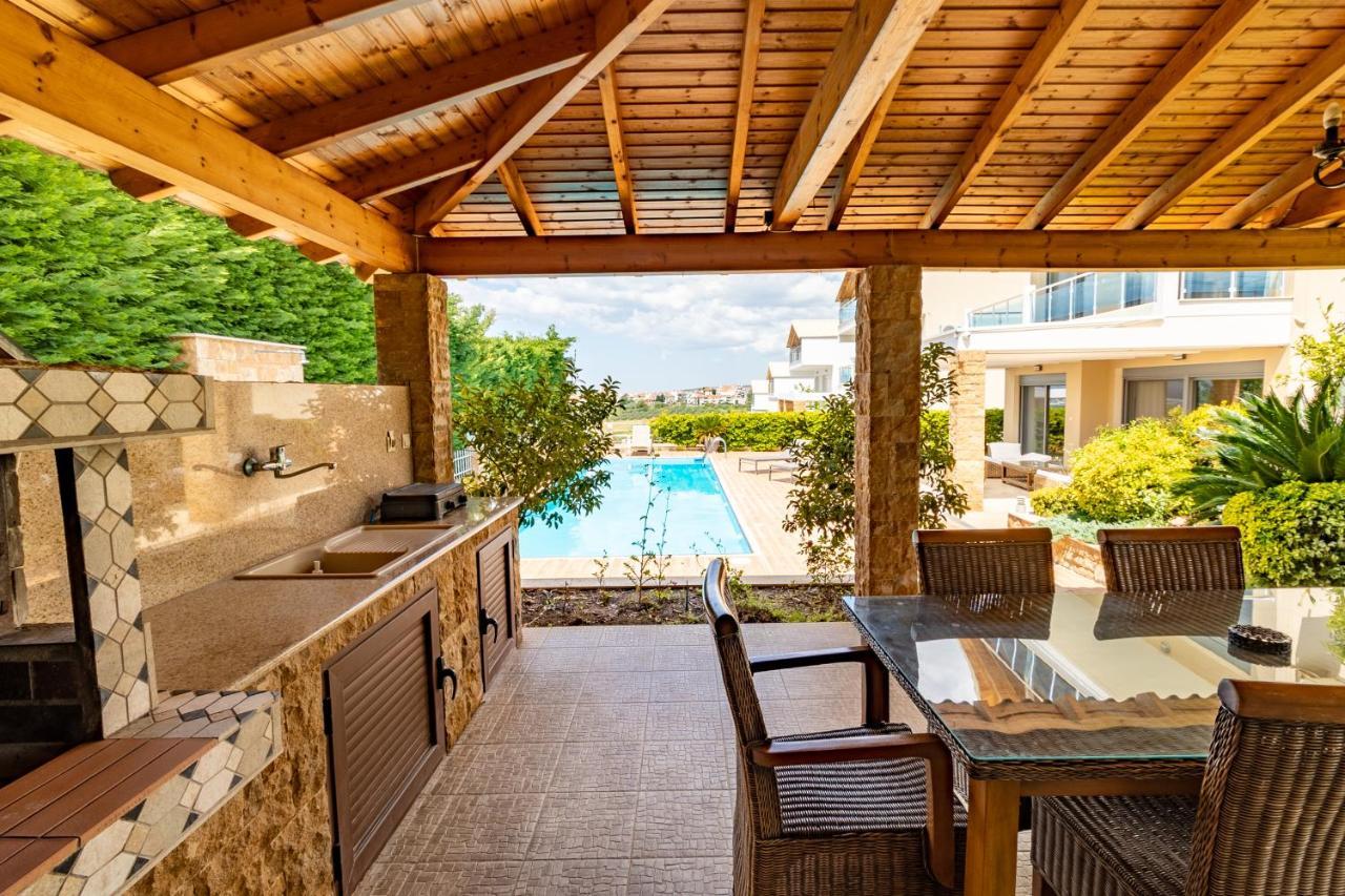Nefeli & Dina By Diomedes Group Villa Nea Moudania
