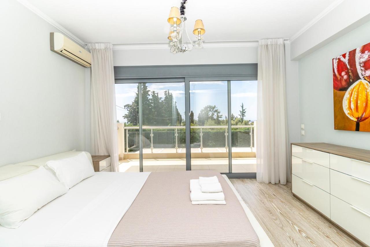 Nefeli & Dina By Diomedes Group