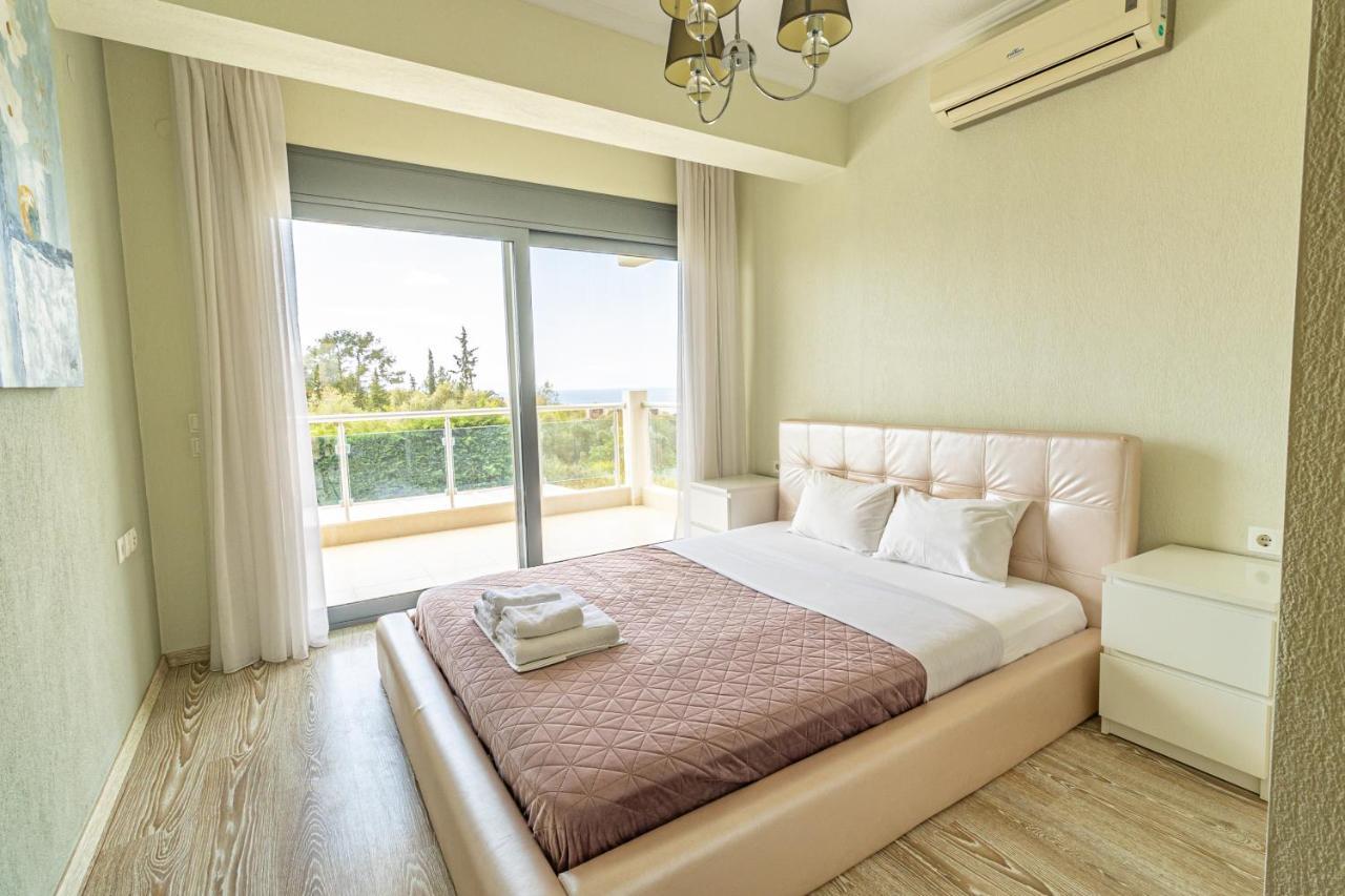 Nefeli & Dina By Diomedes Group